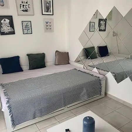 Graca 2 * Lisbon